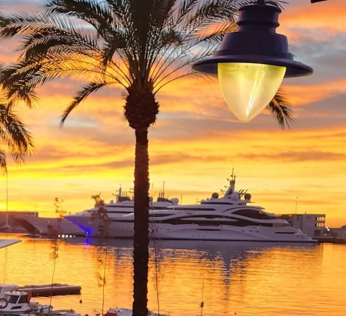 Port 1 Apartment Tarragona